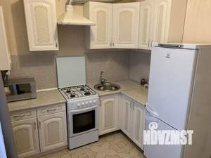 1-к квартира, посуточно, 42м2, 8/20 этаж