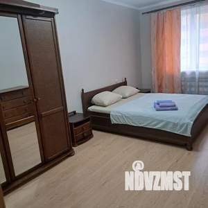 1-к квартира, посуточно, 40м2, 11/16 этаж
