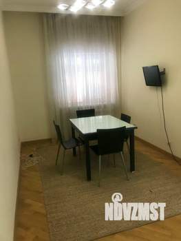 2-к квартира, на длительный срок, 70м2, 1/5 этаж