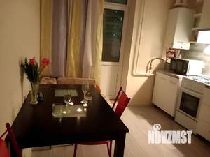 1-к квартира, посуточно, 35м2, 10/18 этаж