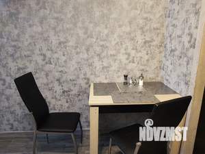 Студия квартира, посуточно, 40м2, 6/9 этаж