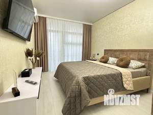 1-к квартира, посуточно, 42м2, 1/21 этаж