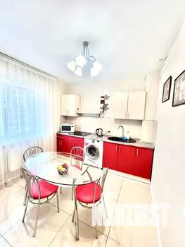 3-к квартира, посуточно, 72м2, 1/10 этаж