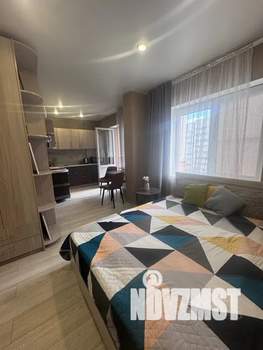 Студия квартира, посуточно, 30м2, 4/18 этаж