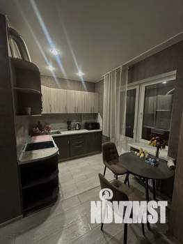 Студия квартира, посуточно, 30м2, 4/18 этаж