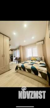 Студия квартира, посуточно, 30м2, 4/16 этаж