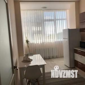 1-к квартира, посуточно, 42м2, 10/16 этаж