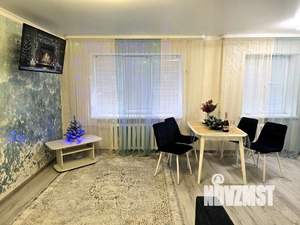 3-к квартира, посуточно, 54м2, 1/1 этаж