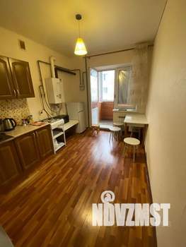 1-к квартира, посуточно, 41м2, 3/6 этаж