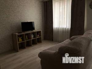 Студия квартира, посуточно, 40м2, 5/12 этаж