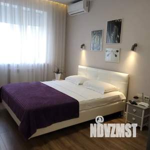 1-к квартира, посуточно, 40м2, 7/18 этаж