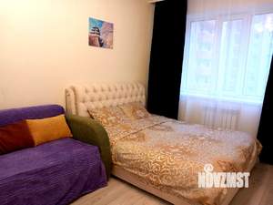 1-к квартира, посуточно, 35м2, 10/18 этаж