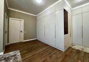 3-к квартира, на длительный срок, 82м2, 4/10 этаж