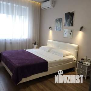 1-к квартира, посуточно, 40м2, 7/18 этаж