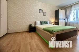 1-к квартира, посуточно, 48м2, 6/10 этаж