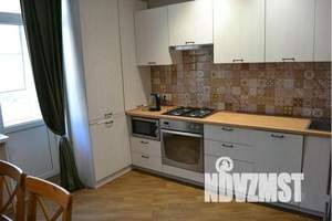 1-к квартира, посуточно, 42м2, 5/10 этаж