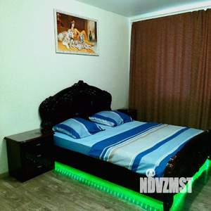 1-к квартира, посуточно, 42м2, 5/17 этаж