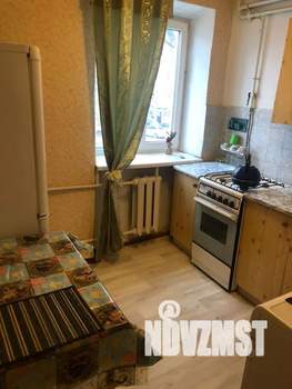 1-к квартира, посуточно, 38м2, 2/4 этаж