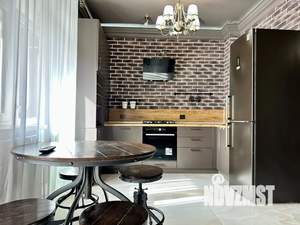 Студия квартира, посуточно, 35м2, 2/18 этаж