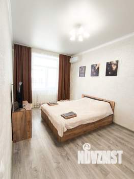 1-к квартира, посуточно, 43м2, 4/9 этаж