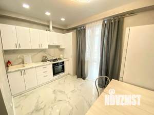 1-к квартира, посуточно, 40м2, 3/16 этаж