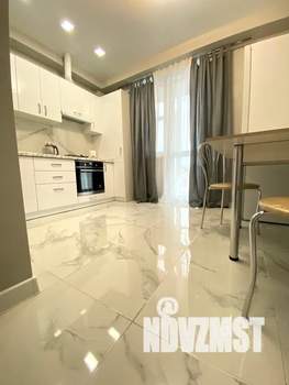 1-к квартира, посуточно, 40м2, 3/16 этаж