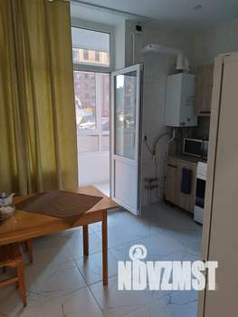 1-к квартира, посуточно, 36м2, 1/18 этаж