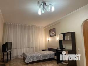 1-к квартира, посуточно, 50м2, 2/10 этаж