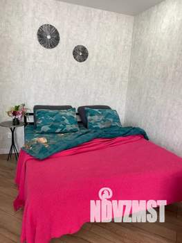 1-к квартира, посуточно, 42м2, 10/10 этаж