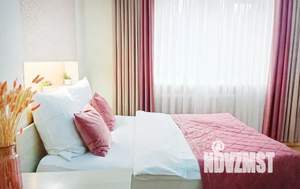 1-к квартира, посуточно, 46м2, 1/2 этаж