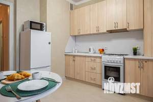 1-к квартира, посуточно, 43м2, 11/18 этаж