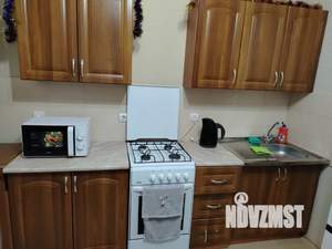 1-к квартира, посуточно, 40м2, 11/16 этаж