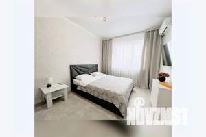 1-к квартира, посуточно, 37м2, 13/18 этаж