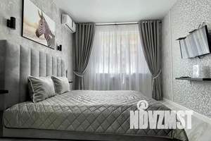 1-к квартира, посуточно, 35м2, 10/18 этаж