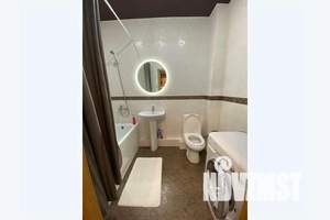 1-к квартира, посуточно, 42м2, 1/18 этаж