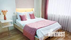 1-к квартира, посуточно, 46м2, 1/2 этаж