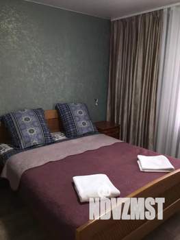 2-к квартира, посуточно, 40м2, 5/5 этаж