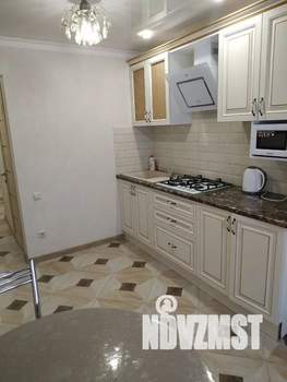 1-к квартира, посуточно, 38м2, 1/10 этаж