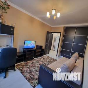 1-к квартира, посуточно, 34м2, 2/10 этаж