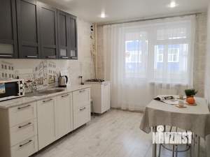 1-к квартира, посуточно, 50м2, 3/8 этаж