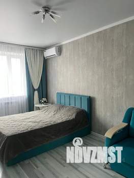 1-к квартира, посуточно, 37м2, 11/18 этаж