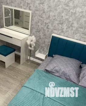 1-к квартира, посуточно, 46м2, 10/18 этаж