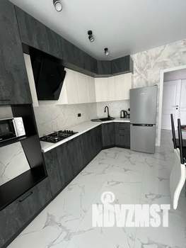 1-к квартира, посуточно, 44м2, 7/24 этаж