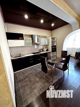 Студия квартира, посуточно, 40м2, 4/10 этаж