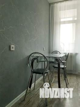 1-к квартира, посуточно, 36м2, 10/18 этаж