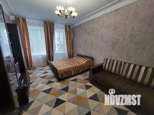 1-к квартира, посуточно, 38м2, 1/3 этаж