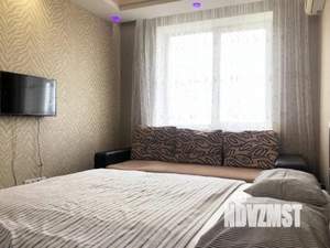 1-к квартира, посуточно, 37м2, 1/1 этаж