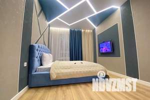 1-к квартира, посуточно, 40м2, 10/18 этаж