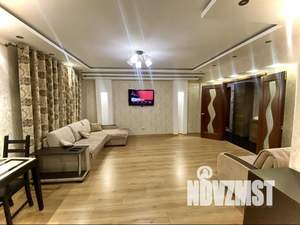 2-к квартира, посуточно, 64м2, 4/10 этаж