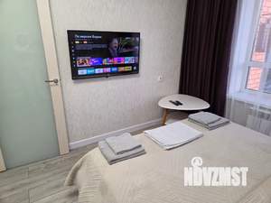 1-к квартира, посуточно, 33м2, 11/18 этаж